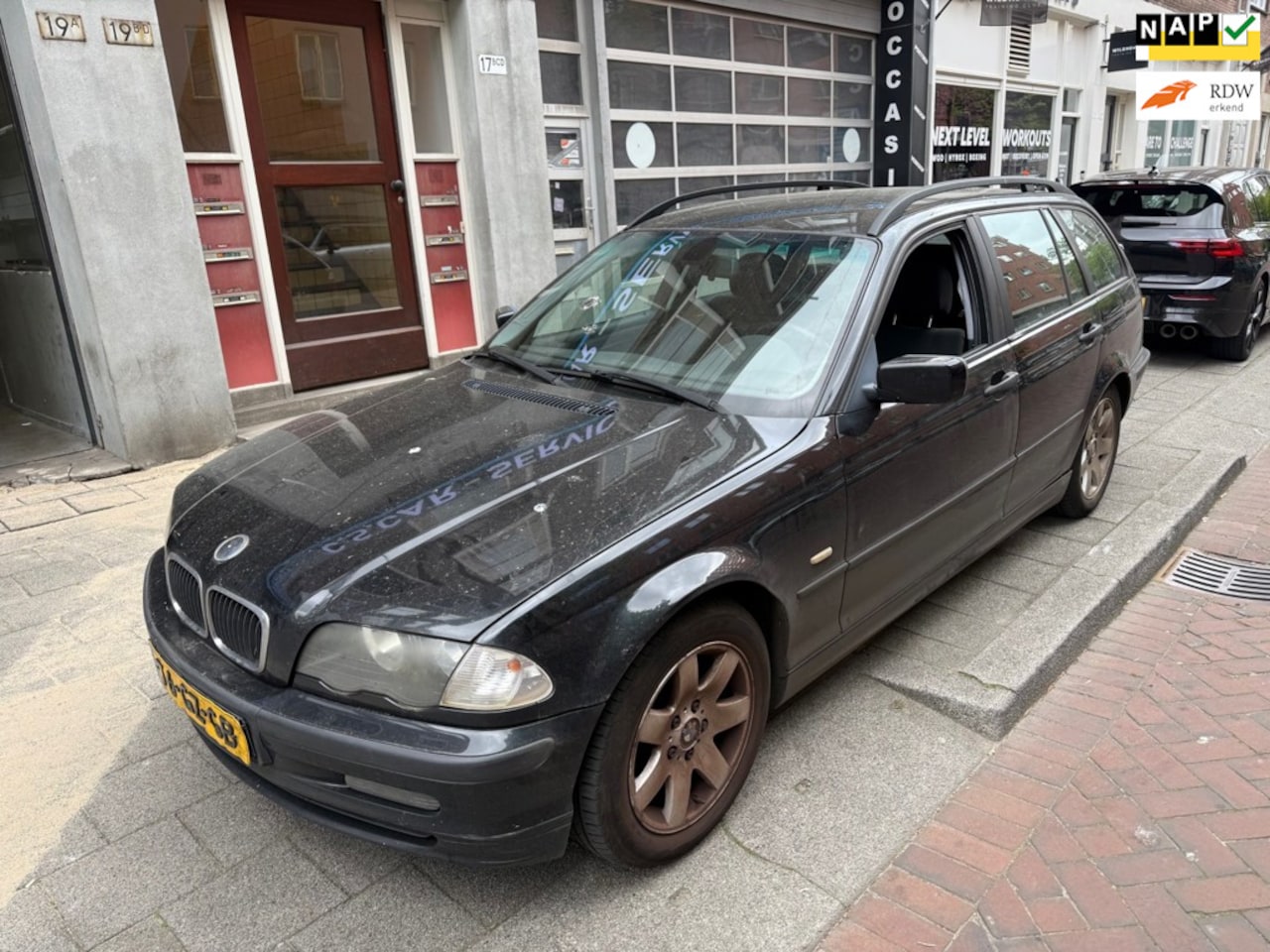 BMW 3-serie Touring - 318i Executive Airco | Trekhaak | NAP - AutoWereld.nl