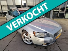 Volvo V50 - 2.4 Momentum - Cruise - Airco - Nieuwe apk