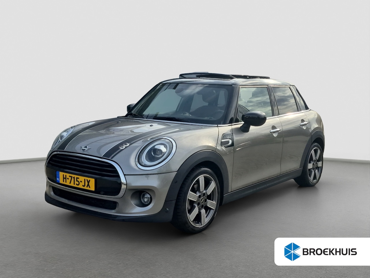 MINI Cooper - Mini 1.5 60 Years Edition Panoramadak | Vol leder | Keyless | Full LED | Stoelverwarming | - AutoWereld.nl