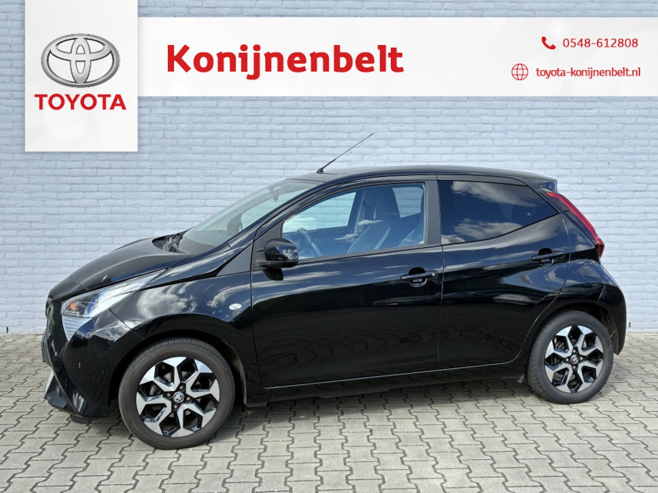 Toyota Aygo - 1.0 VVT-i x-joy 5-deurs | Clima | Navi Apple CarPlay | NL auto - AutoWereld.nl