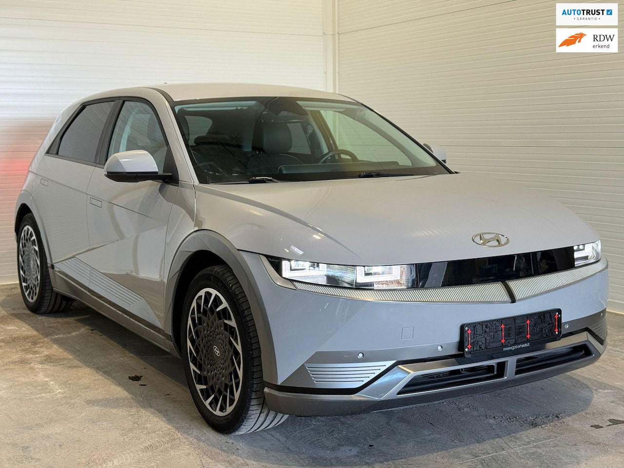 Hyundai IONIQ 5 - Lounge 73kWh I Head Up I Leer I Trekhaak I Carplay I Camera I - AutoWereld.nl