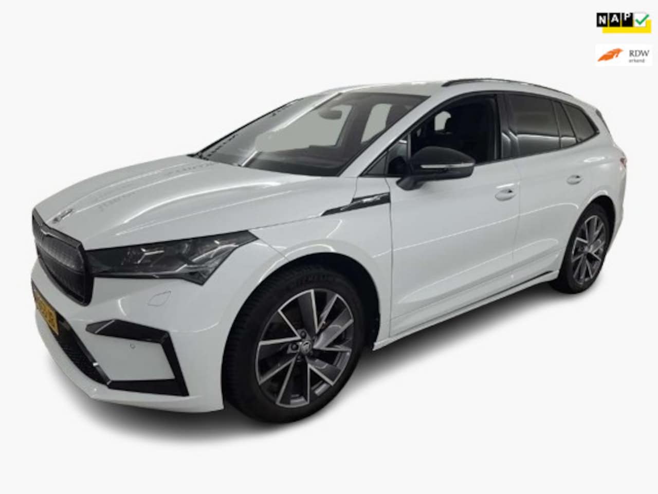 Skoda Enyaq iV - 60 Sportline | Panoramadak | Warmtepomp | NL auto | NAP | - AutoWereld.nl