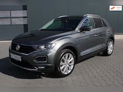 Volkswagen T-Roc - 1.5 ACT TSI SPORT AUTOMAAT APP CONNECT WINTERPAKKET CRUISE CONTROLE