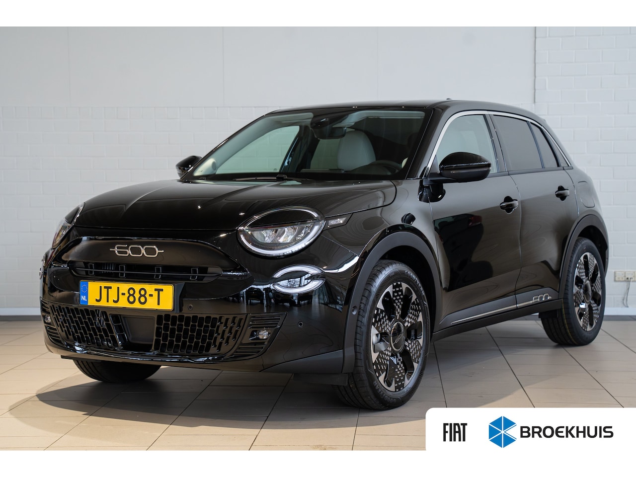 Fiat 600 - 1.2 Hybrid 145PK La Prima | 8 Jaar Garantie | Climate Controle | Apple Carplay & Android A - AutoWereld.nl