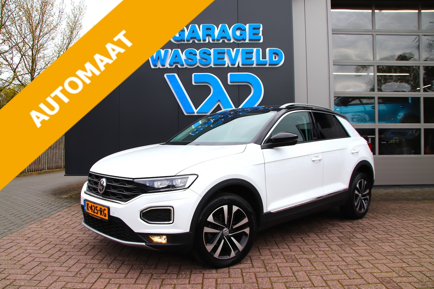 Volkswagen T-Roc - 1.5 TSI Sport Trekhaak/Stoelvew/Camera/ACC - AutoWereld.nl