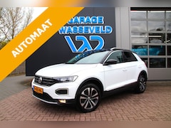 Volkswagen T-Roc - 1.5 TSI Sport Trekhaak/Stoelvew/Camera/ACC