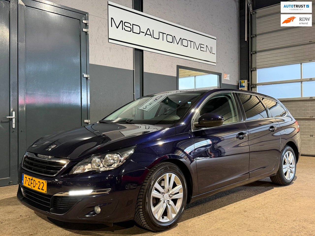 Peugeot 308 SW - 1.6 BlueHDI Blue Lease Limited|Panoramadak|NAP!! - AutoWereld.nl