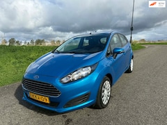 Ford Fiesta - 1.0 Champion zeer nette auto incl apk onderhoud nw distributie