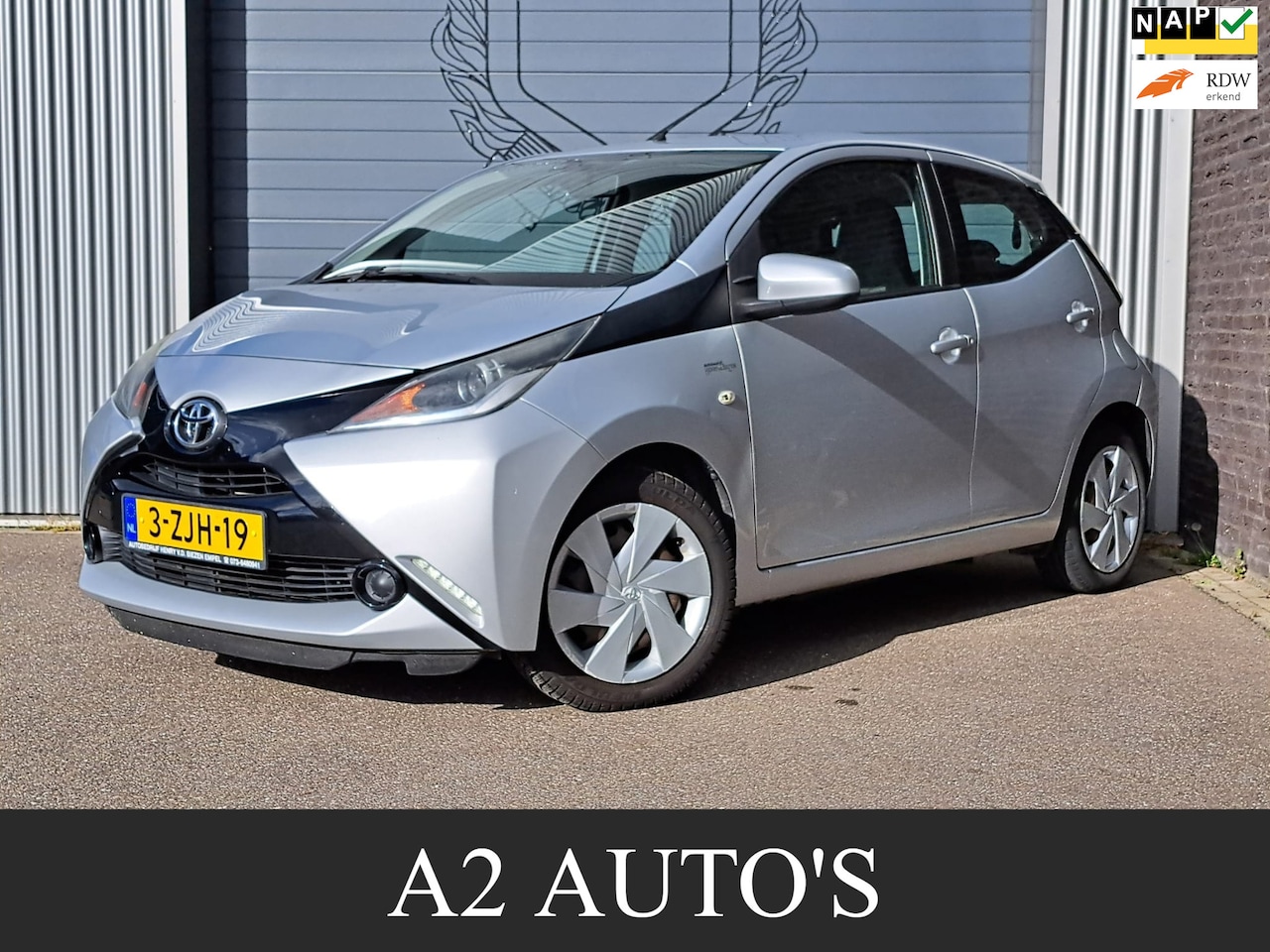Toyota Aygo - 1.0 VVT-i x-play Airco|Camera|Nap - AutoWereld.nl