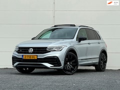 Volkswagen Tiguan - 1.4 TSI eHybrid R-Line Pano HUD Black edition Camera Stoel+Stuurverwarming Dodehoekdetecti