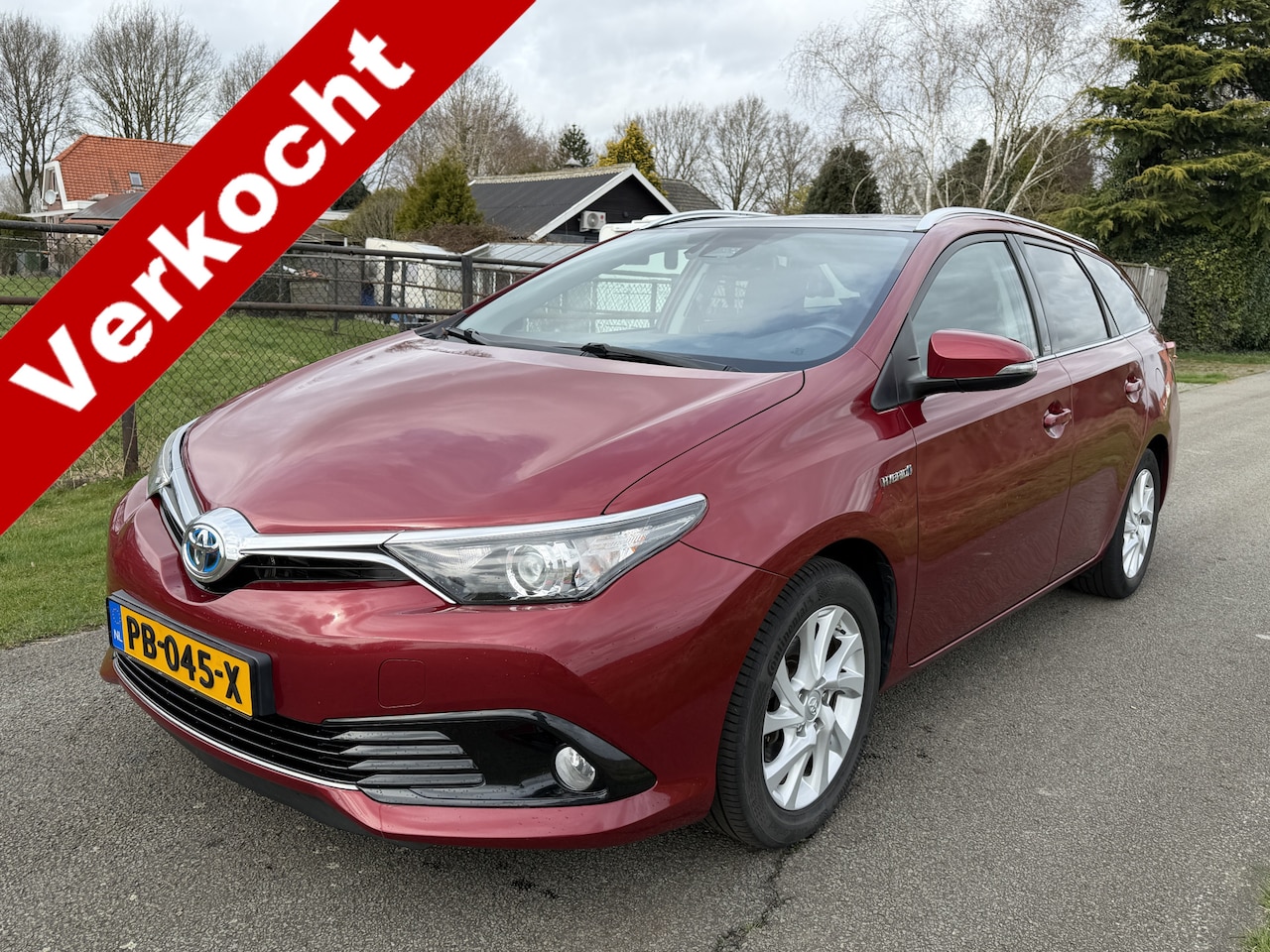 Toyota Auris Touring Sports - 1.8 Hybrid Dynamic NAVI/PANODAK/ECC/CRUISE/DLR-ONDRH, - AutoWereld.nl