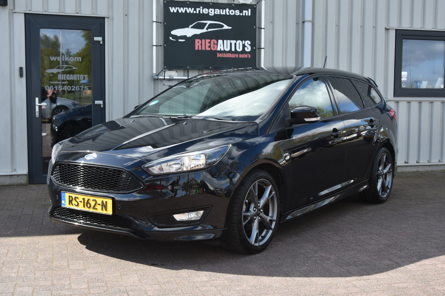 Ford Focus Wagon - 1.0 ST-Line. PDC, Cruise, Clima, BJ 2018, Org NL! - AutoWereld.nl