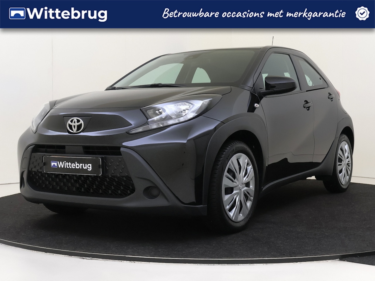 Toyota Aygo X - 1.0 VVT-i MT Play | Apple Carplay/Android Auto | Airco | - AutoWereld.nl