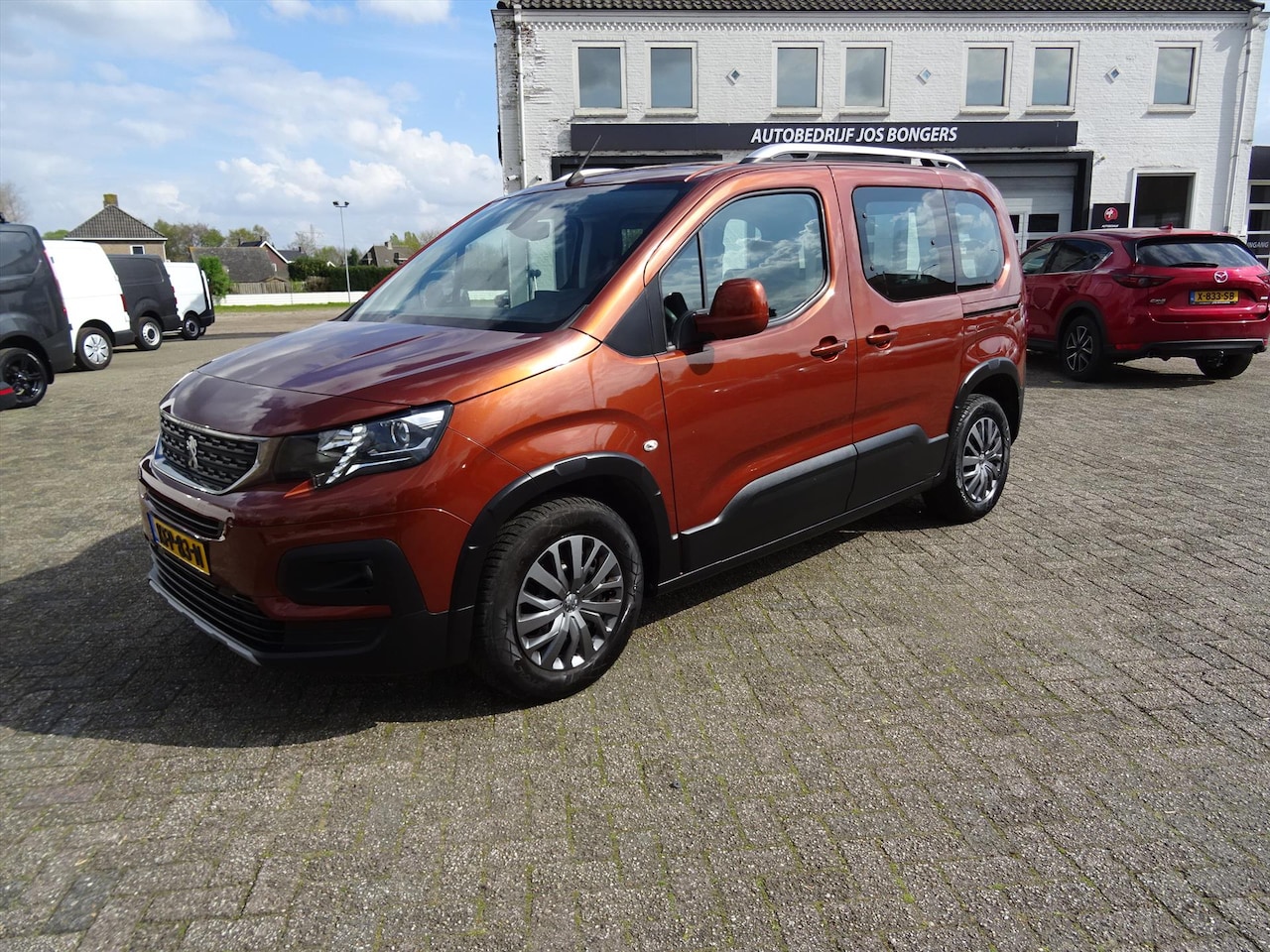 Peugeot Rifter - 1.2 PureTech 110pk S&S Allure - AutoWereld.nl