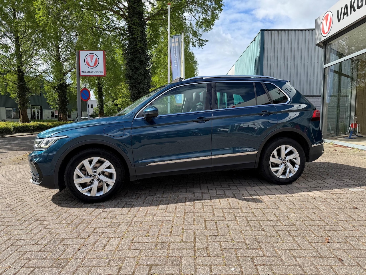 Volkswagen Tiguan - 1.4 TSI eHybrid Elegance Business+ - AutoWereld.nl