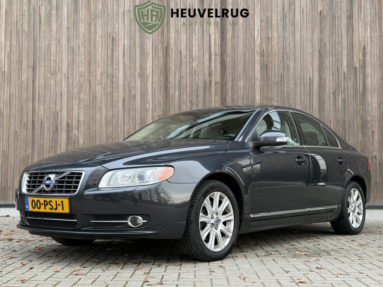 Volvo S80 - 2.0 T5 241pk Momentum | BI-Xenon Koplampen| NL-Auto |NAP - AutoWereld.nl