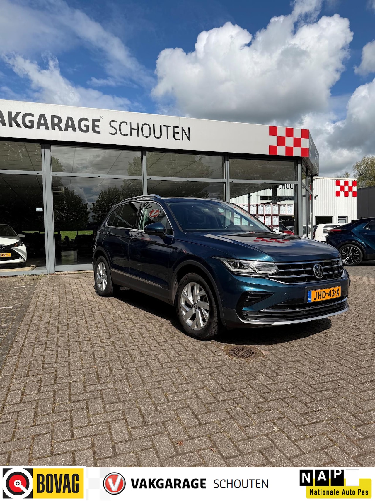 Volkswagen Tiguan - 1.4 TSI eHybrid Elegance Business+ - AutoWereld.nl