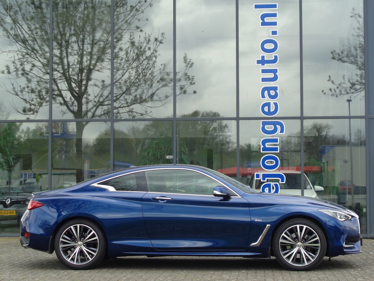 Infiniti Q60 Coupé - 2.0t Sport Tech Automaat Uniek Origineel Nederlandse auto Leer Open dak Clima Camera Cruise Navi LMV - AutoWereld.nl