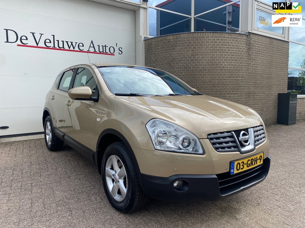 Nissan Qashqai - 2.0 Tekna 4WD 141PK|Trekhaak|Camera|Navi| - AutoWereld.nl