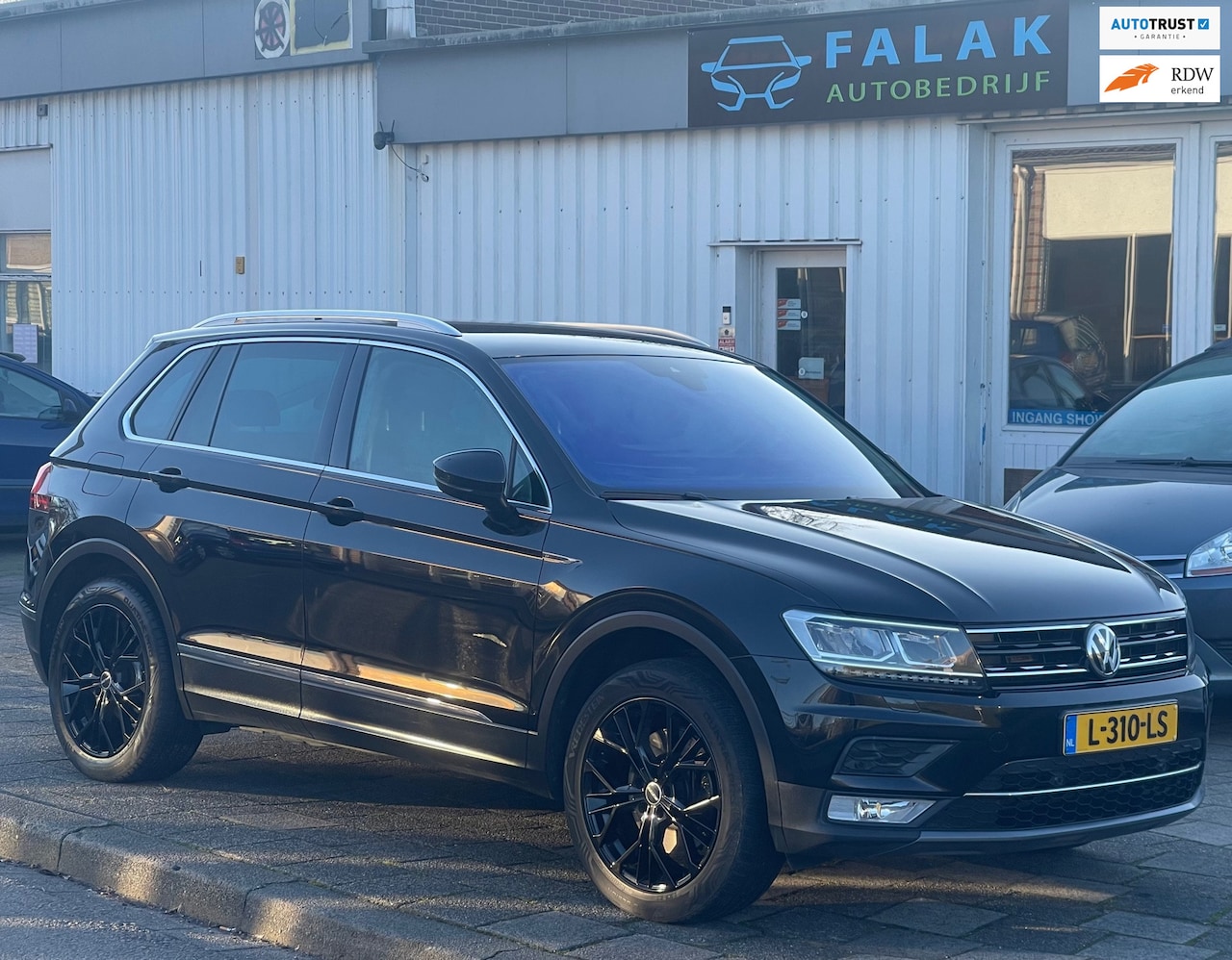 Volkswagen Tiguan - 2.0 TSI 4Motion Highline trekhaak - AutoWereld.nl