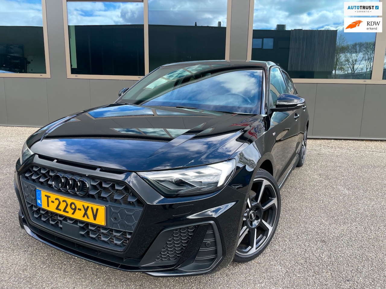 Audi A1 Sportback - 40 TFSI S Line edition one Dealer onderhouden - AutoWereld.nl