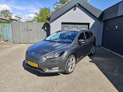 Ford Focus Wagon - 1.5 Titanium, Cruise control, Navi, Climate control, Stuurverwarming, Parking system