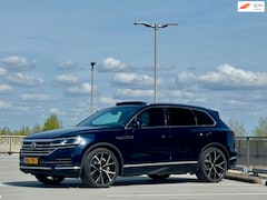 Volkswagen Touareg - 3.0 TSi eHybrid 4MOTION / Luchtv / ACC / PANO / Stuurverw