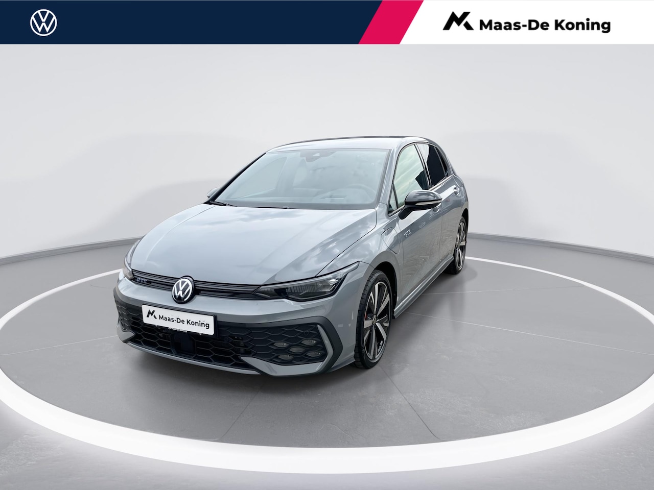 Volkswagen Golf - 1.5 eHybrid 272pk DSG GTE · Blackstyle · Camera · Trekhaak · Head-up display · Apple/Andro - AutoWereld.nl