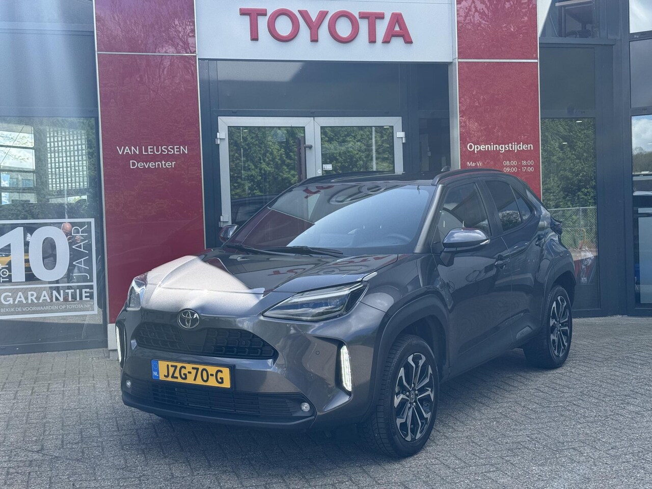 Toyota Yaris Cross - 1.5 Hybrid 115 First Edition APPLE/ANDROID STOEL/STUURVERWARMING NAVI AD-CRUISE PRIVACY-GL - AutoWereld.nl