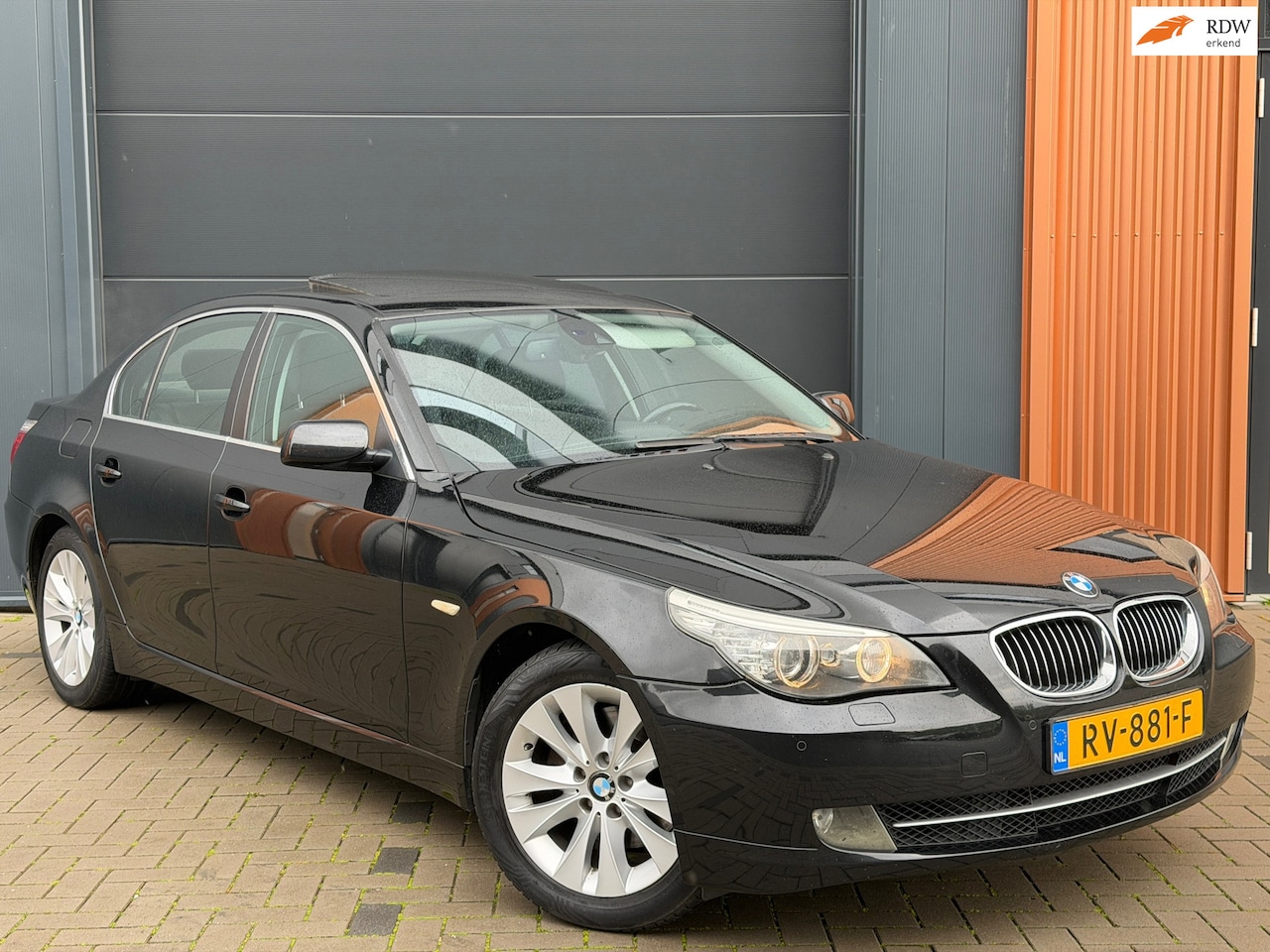 BMW 5-serie - 525i Business Line Edition II |100% onderhouden|Schuifdak|Softclose|Groot scherm|Stoelverw - AutoWereld.nl