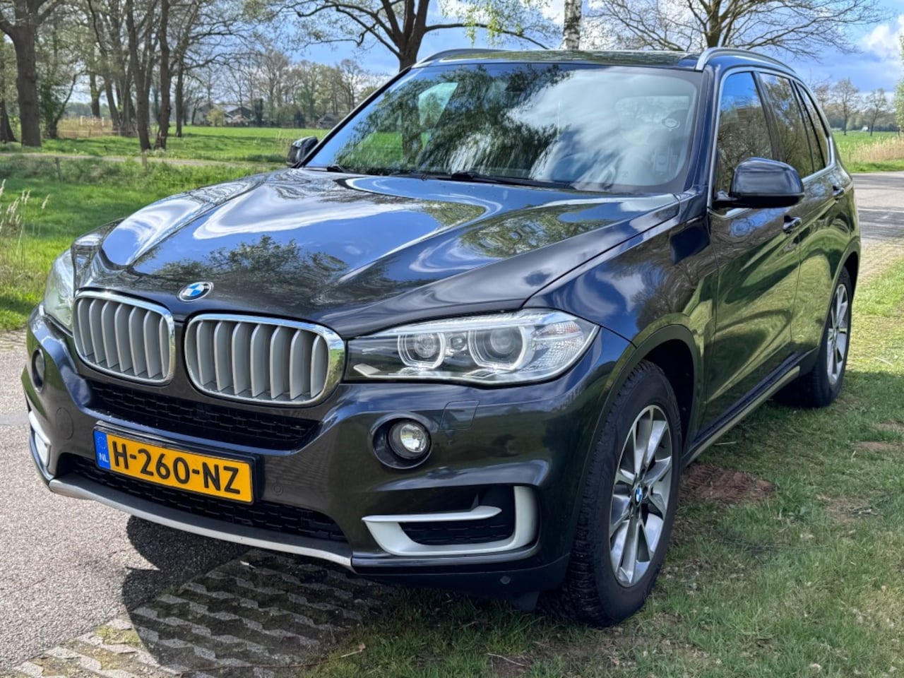 BMW X5 - XDRIVE 30 D / LEDER / TREKHAAK / PANO - AutoWereld.nl