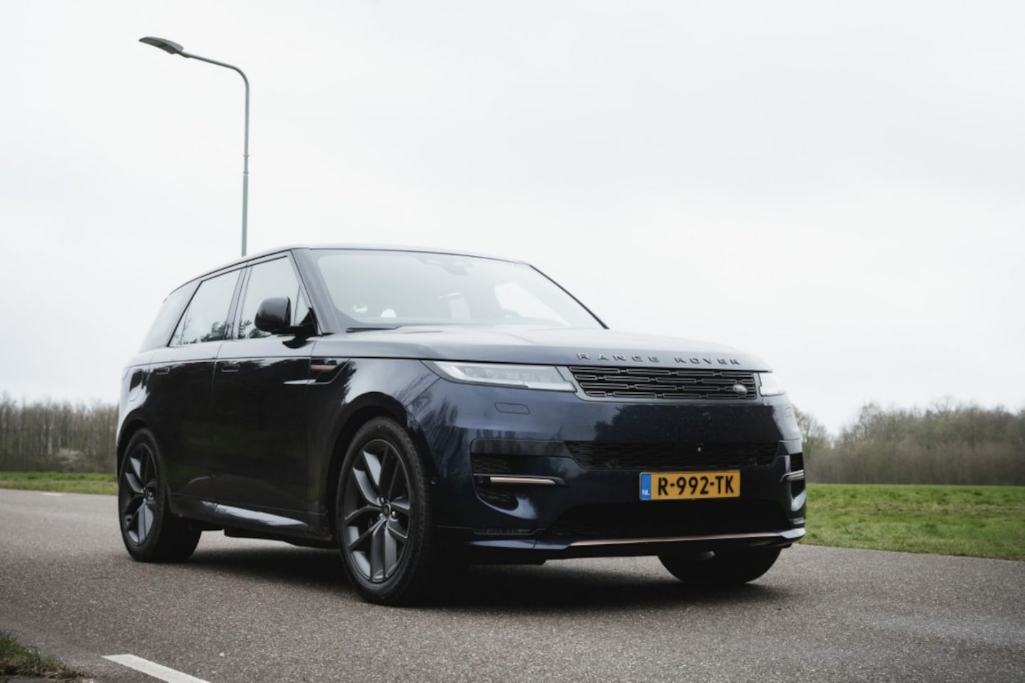 Land Rover Range Rover Sport - P510 SE Dynamic - BTW - 100% dealer onderhouden - Caraway interieur - AutoWereld.nl