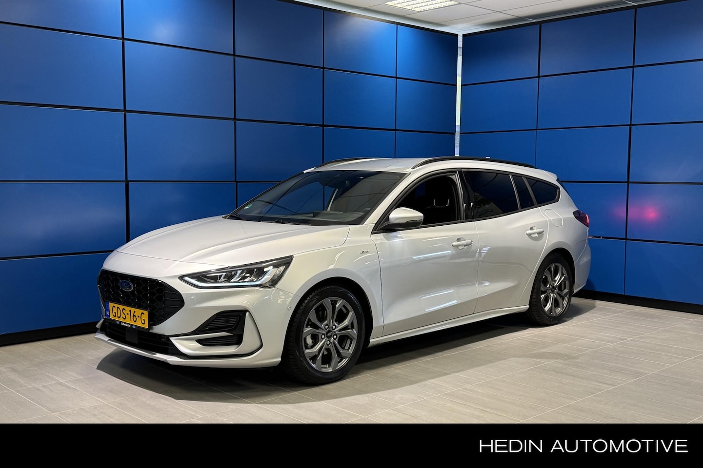 Ford Focus Wagon - 1.0 EcoBoost Hybrid ST Line 1.0 EcoBoost 125PK Hybrid ST Line - AutoWereld.nl