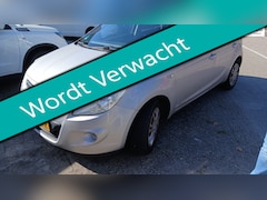 Hyundai i20 - 1.2i 4-Cilinder 5-deurs Airco Trekhaak Zuinig