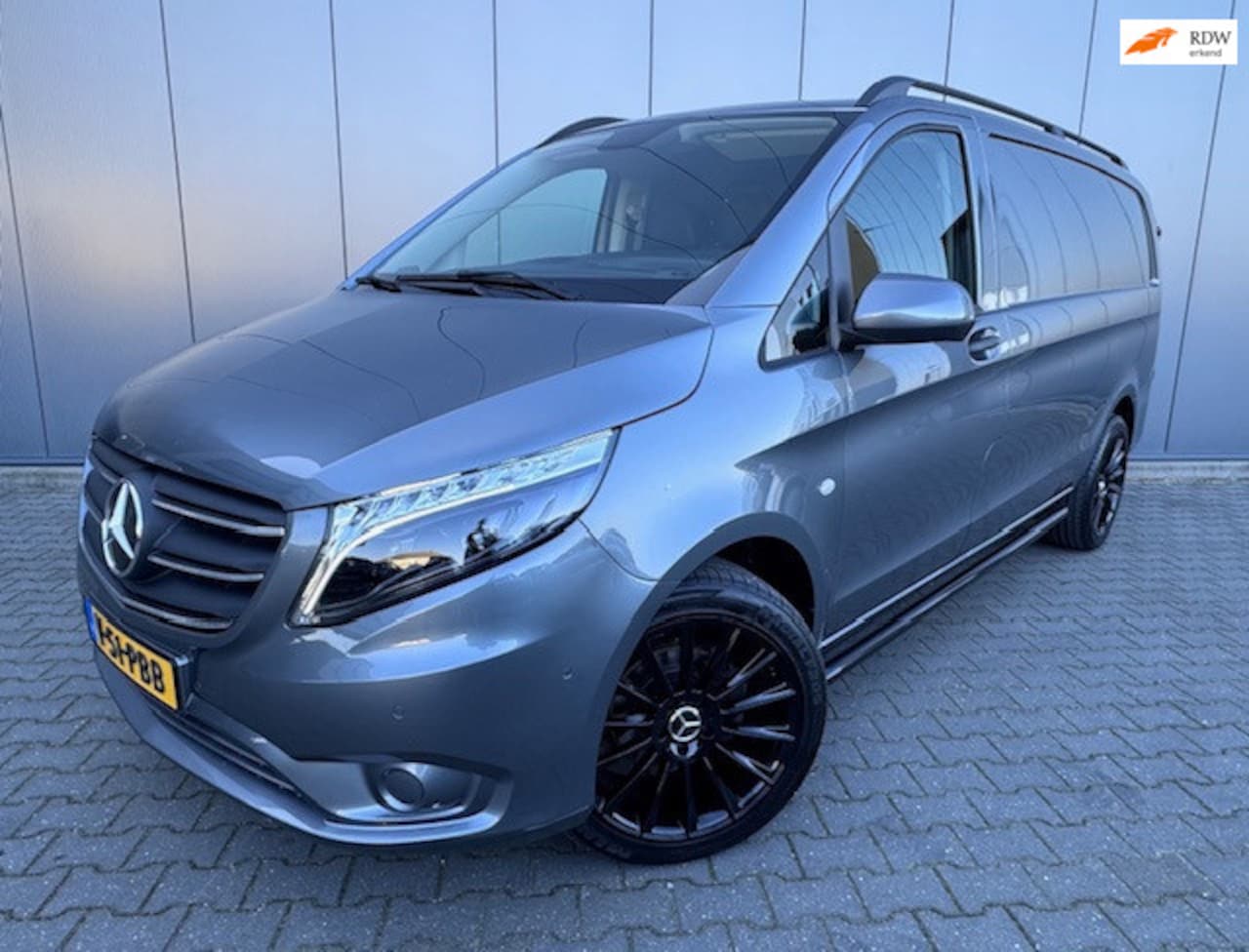 Mercedes-Benz Vito - 116 CDI LANG AUTOMAAT FULL-LED LEER PDC DAB TREKHAAK - AutoWereld.nl