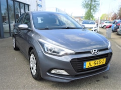 Hyundai i20 - 1.0 T-GDi 5D Comfort + navigatie + trekhaak