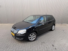 Volkswagen Polo - 1.4-16V Cross Cruise control|Airco|Nieuwe distributie riem + waterpomp
