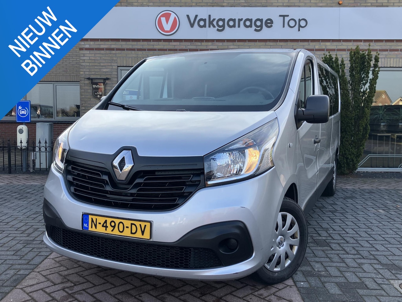 Renault Trafic - L2H1 1.6 dCi | Cruise | PDC | Navi | Handel / Export - AutoWereld.nl