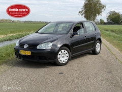 Volkswagen Golf - 1.6 FSI Hatchback cruise