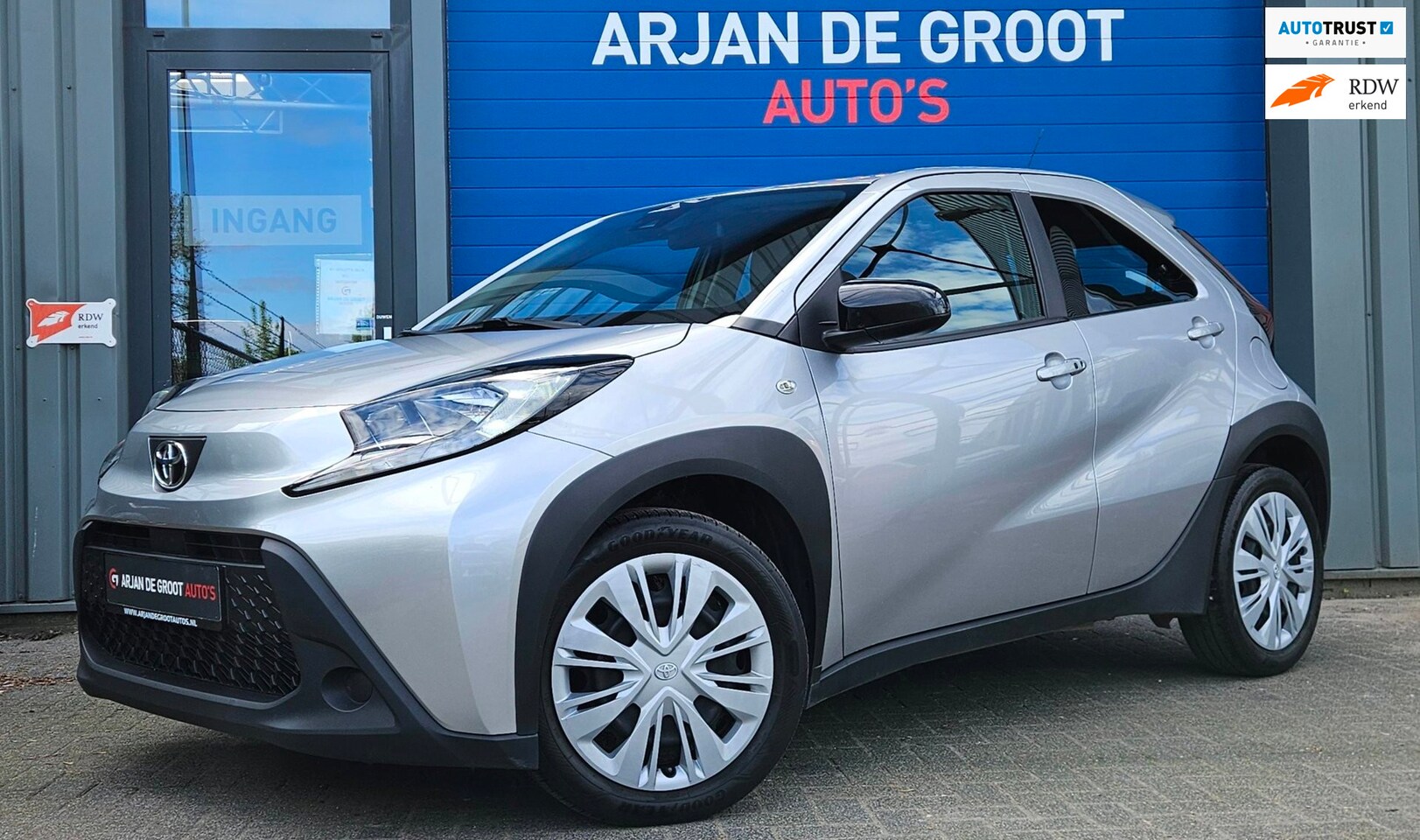 Toyota Aygo X - 1.0 VVT-i AUTOMAAT ACC Camera Carplay® veel opties! Dealer onderhouden - AutoWereld.nl
