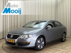 Volkswagen Passat - 1.6 FSI Trendline Export/Handel / Trekhaak / Cruise / Airco / 17'' LMV / Camera