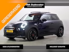 MINI Mini-Electric - Classic Blackline Premium+ 17" Pano/HarmanKardon/Crosspunch/Keyless