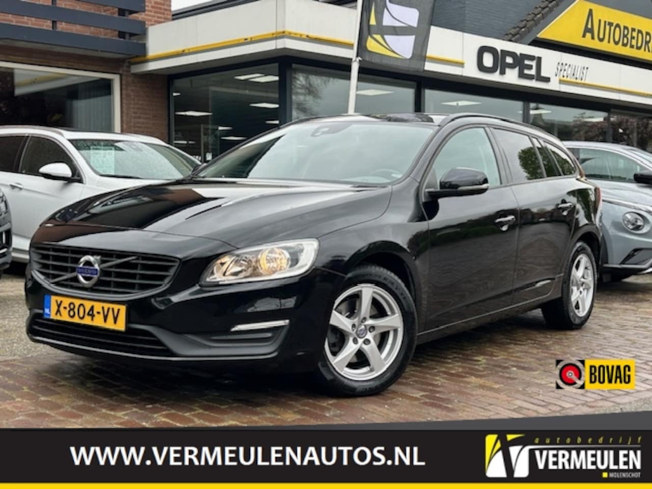 Volvo V60 - 2.0 T4 190PK Nordic+ Automaat + 16"/ Navi/ Clima/ Cruise/ Stoelverwarming - AutoWereld.nl