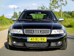 Audi RS4 - 2.7 V6 quattro RS4 Quatro