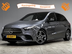Mercedes-Benz B-klasse - 200 Premium Plus AMG/ Night Pakket/ Trekhaak/ 164pk/ Wide-Screen/ LED Koplampen/ Panorama