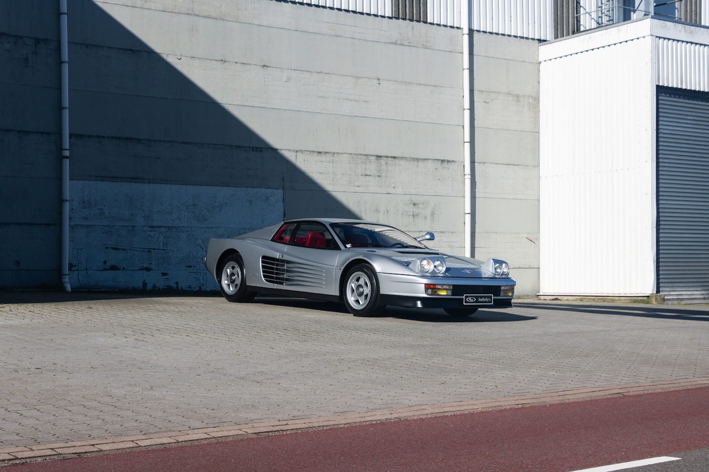 Ferrari Testarossa - Monospecchio - AutoWereld.nl