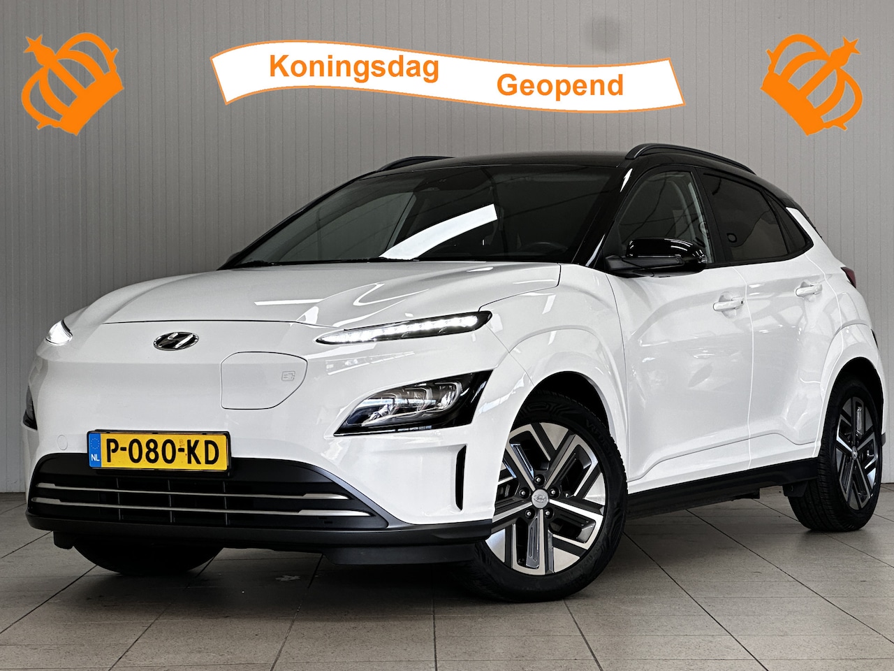 Hyundai Kona Electric - EV Fashion 64 kWh/ SOH 93.8% Two-Tone/ 17'' LMV/ LED Koplampen/ Keyless/ Virtual Dashb./ A - AutoWereld.nl