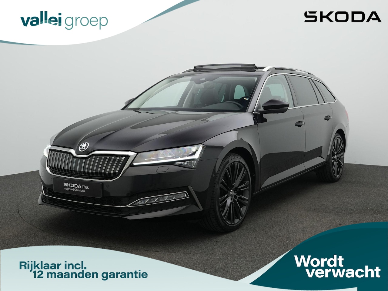 Skoda Superb - 1.4 TSI iV 218 pk Style | Panoramadak | Trekhaak | Navigatie Columbus | Geheugenstoel | Ma - AutoWereld.nl