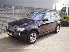 BMW X3 - X-Drive25i Executive Autom Leder Elektrische Stoelen Stoelverw Panodak Navi Xenon Clima Cr