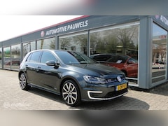 Volkswagen Golf - , benzine, automaat, 218.202 km